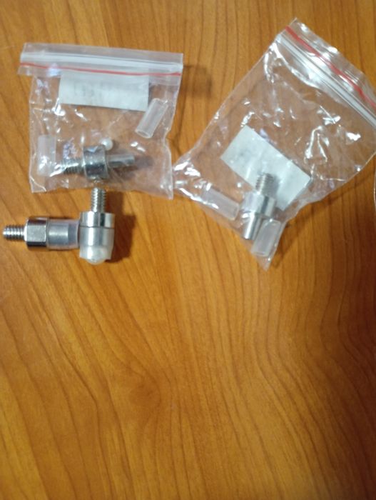 4 Dispozitive :perle ,capse  si cutter ,noi nefolosite