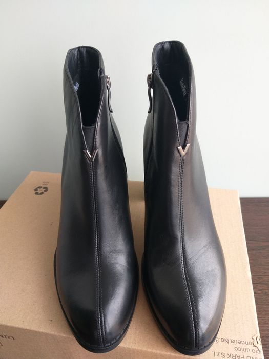 Срочно продам обувь женскую