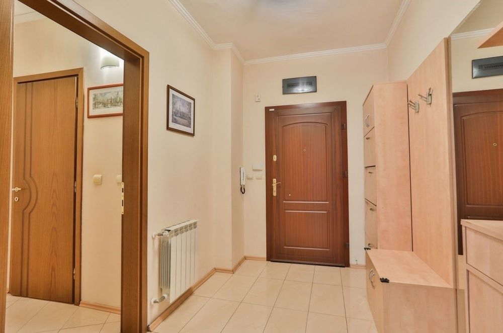 Дава се под наем Тристаен апартамент в София, Витоша - 125 кв.м за 1090 € - Снимка #10