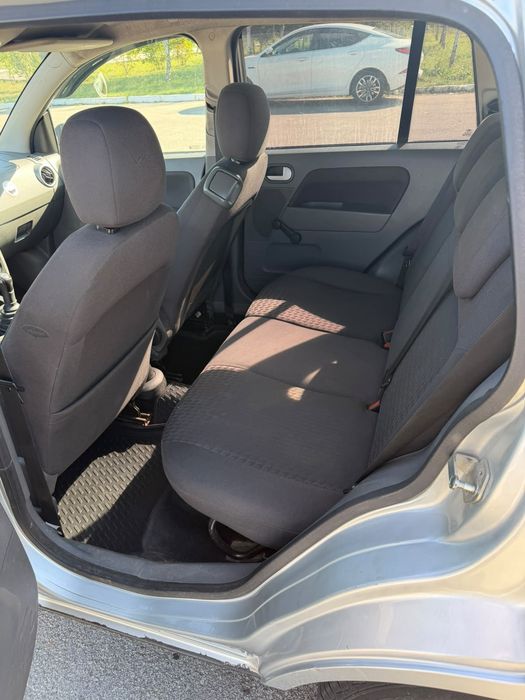 Ford fusion 2002г 990.000