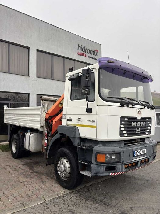 Autoutilitara N3 MAN FE19.360 cu macara An fabricație 2002