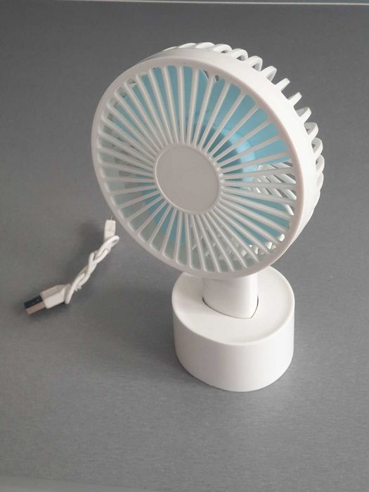 Mini ventilator portabil cu acumulator 3viteze si incarcare miniUSB