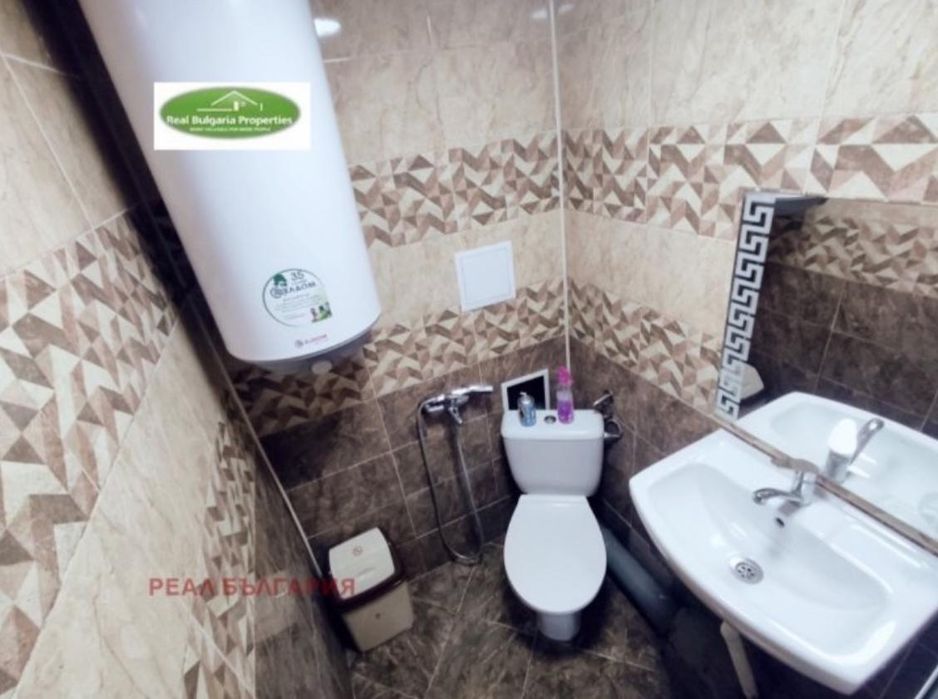 Продава се Тристаен апартамент в Русе, Център - 70 кв.м за 1599 €/кв.м - Снимка #10