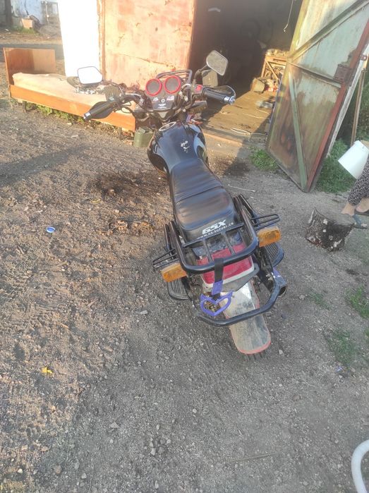 Suzuki gsx 200cc