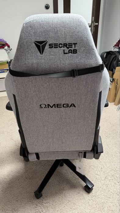 Scaun Gaming Secretlab OMEGA 2020 Series SoftWeave Cookies & Cream