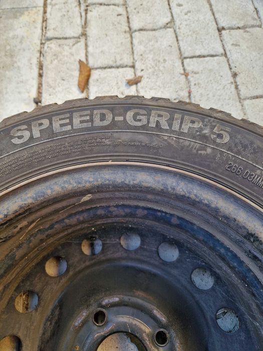 Метални джанти с гуми за Нисан Алмера