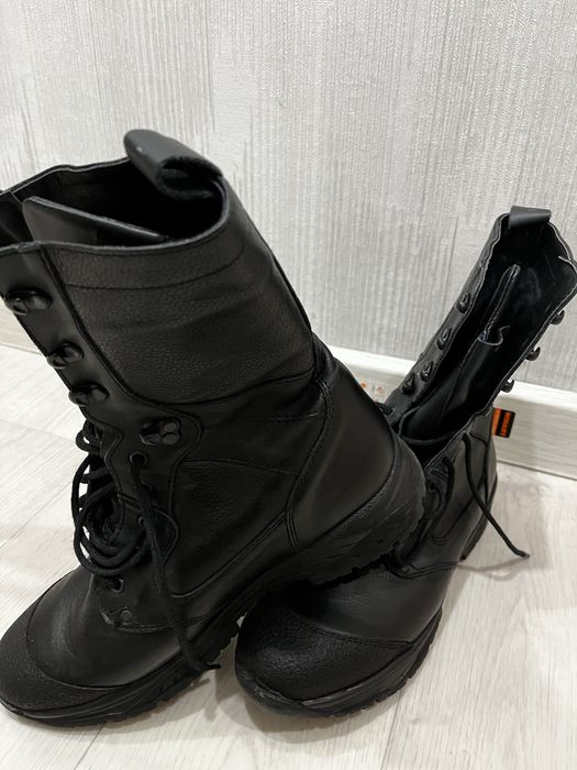 Продам берцы 42 размер