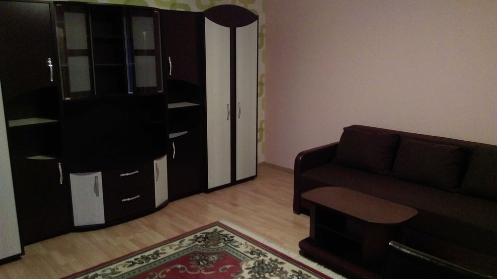 PF inchiriez apartament cu 2 camere in Floresti, str ioan Rus, nr 76
