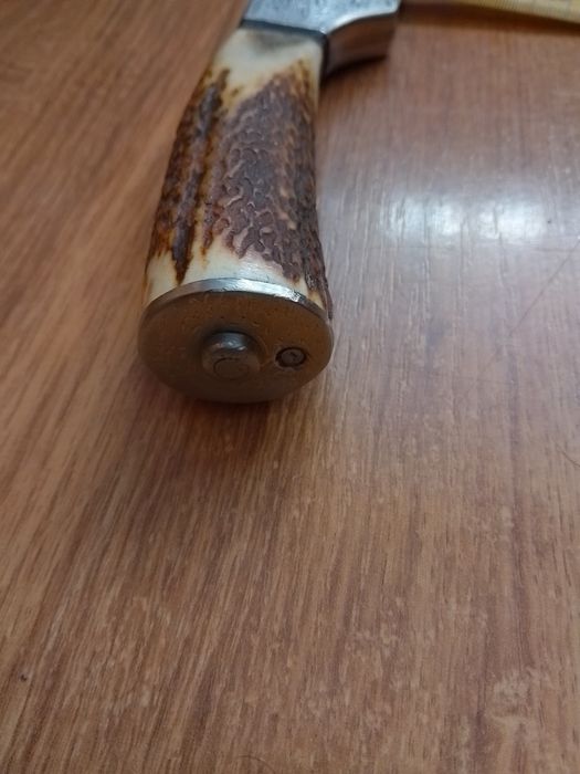 Cuțit de vânătoare