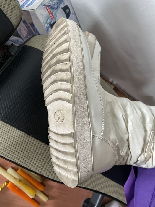 Зимние сапоги 37 размер.