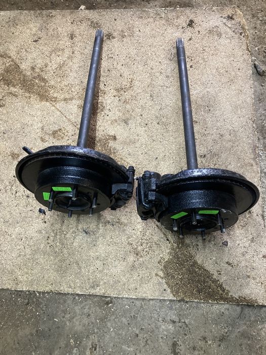 Задни полуоски Лява и Дясна за Тойота/Toyota land cruser J90 96-00г