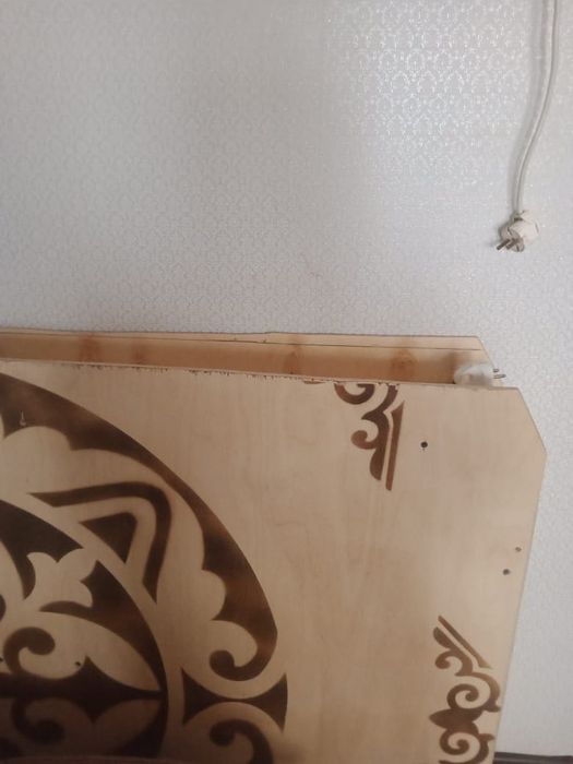 Продам стол казахский