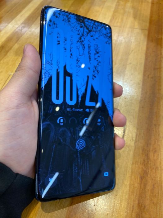 Обменаю телефон samsung s21y