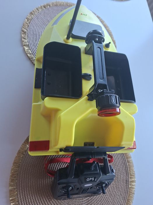 Navomodel barcuta plantat flytec v030 tunning + rezerve si tunning