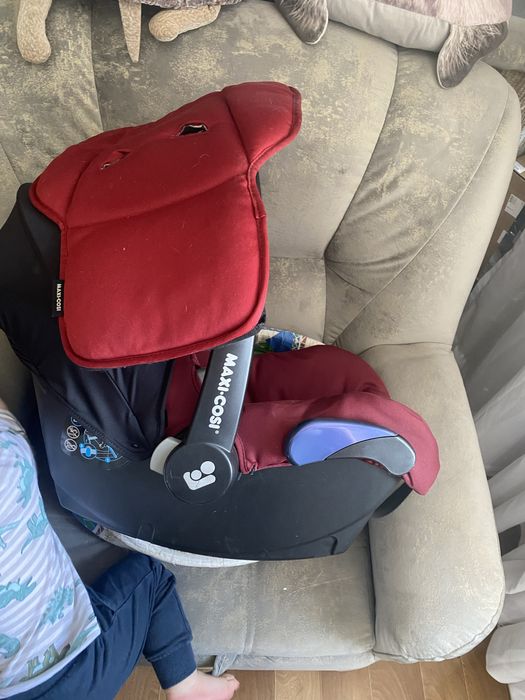 Продам автолюльку 0+