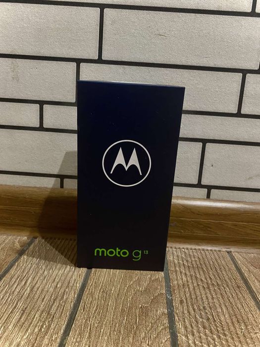 Motorola g13- запазен