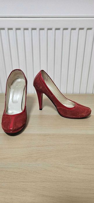 Pantofi de dama cu toc