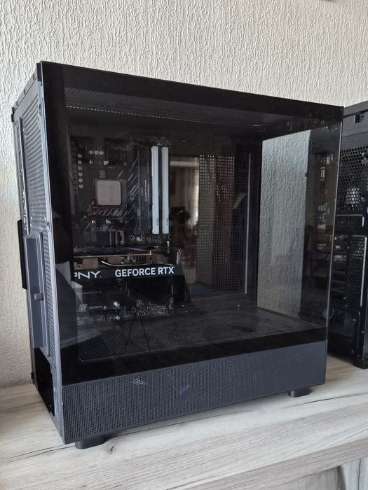 RTX 4060 / 32GB / 3300X