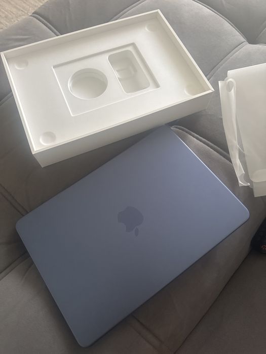 MacBook Neo 8/512 gb новый