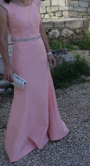 Официални рокли за поводи