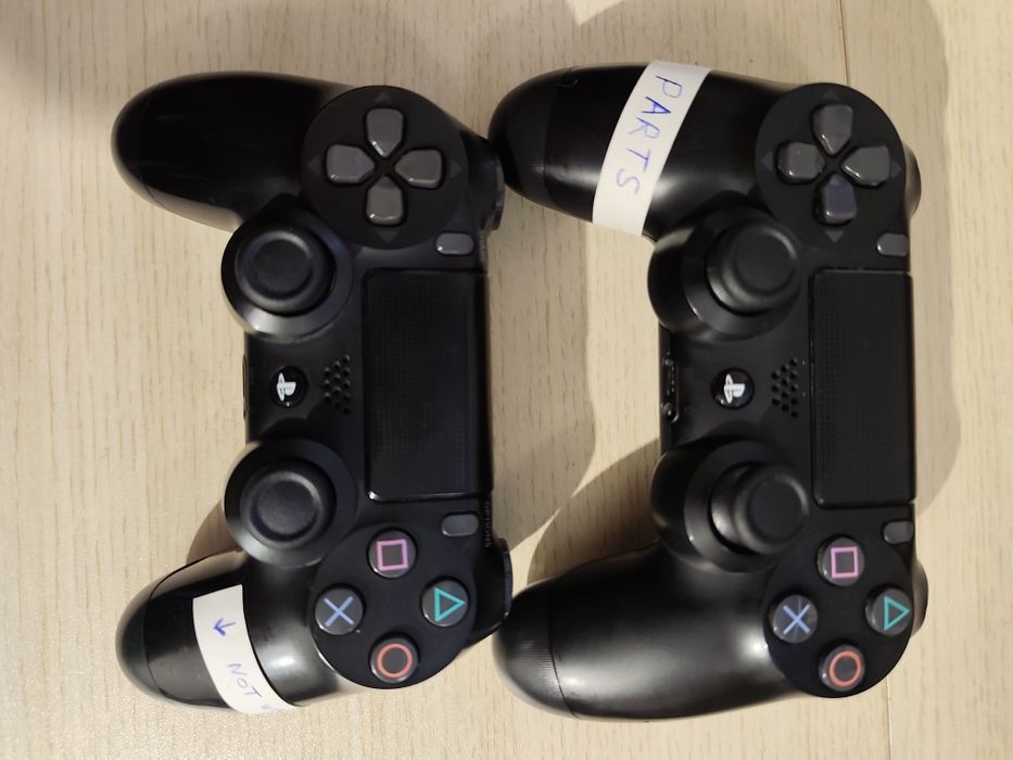 Controllere PlayStation 4 defecte