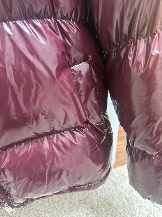 Продам пуховик Корея