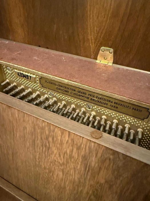 Пиано Petrof в отлично състояние