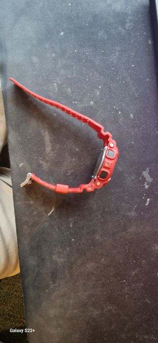 Часовник G-shock