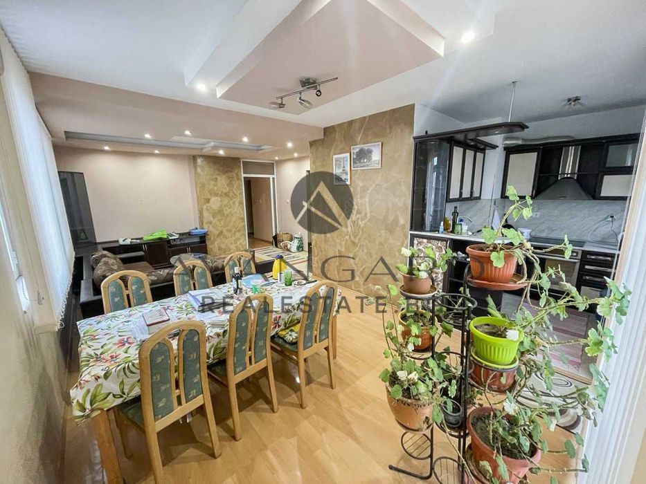 оф.24199 Тристаен обзаведен/ Белите брези