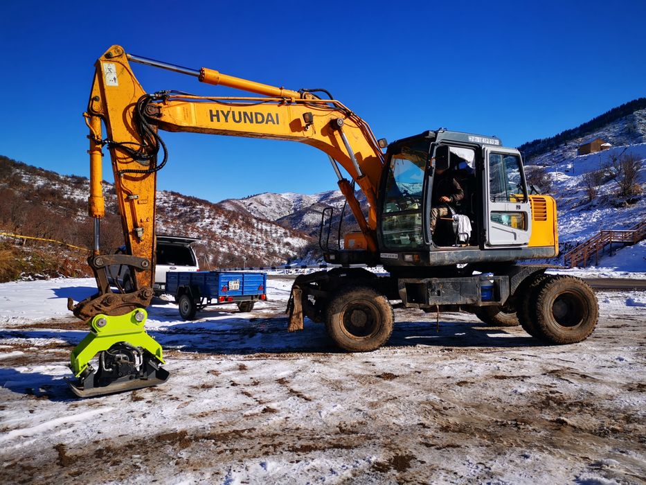 Гидромолот экскаватор  аренда услуги