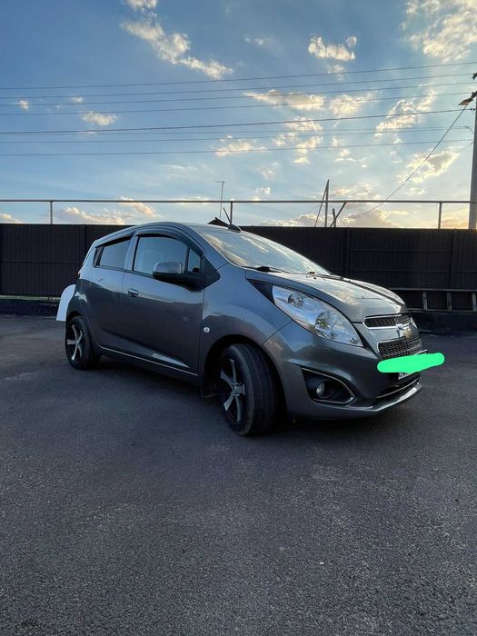 SPARK автомобиль