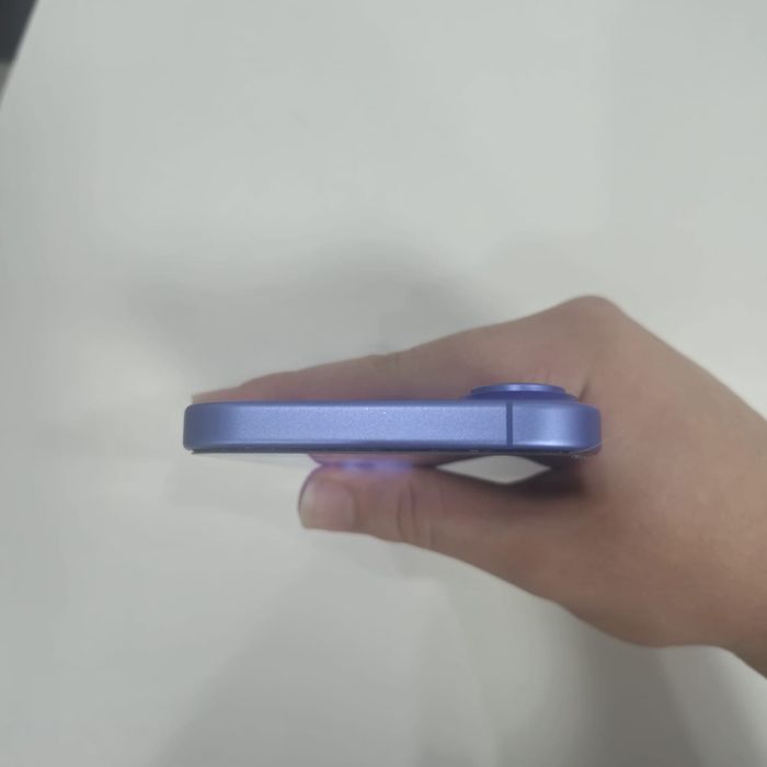 iPhone 16 АКБ 90%