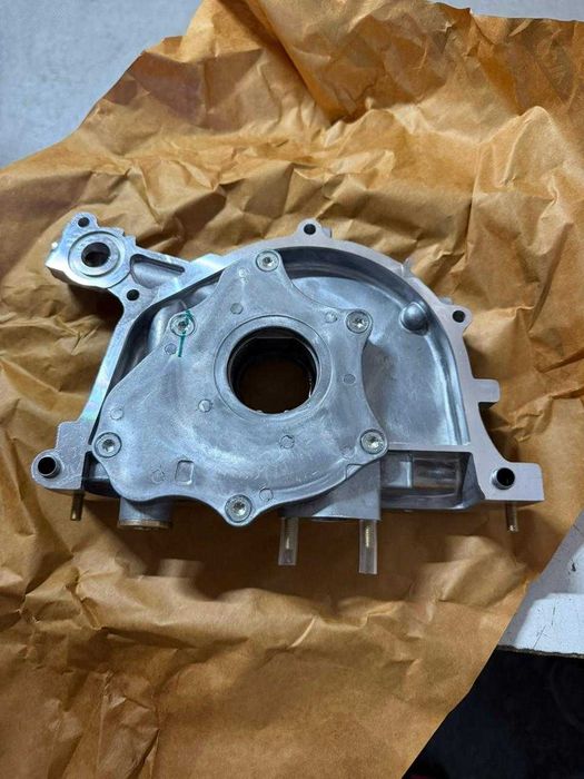 Масляный насос на Honda