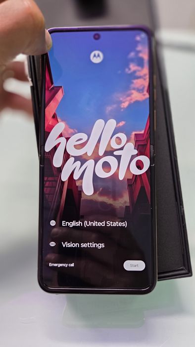 Vand Motorola razr 50 ultra Mocha Mousse