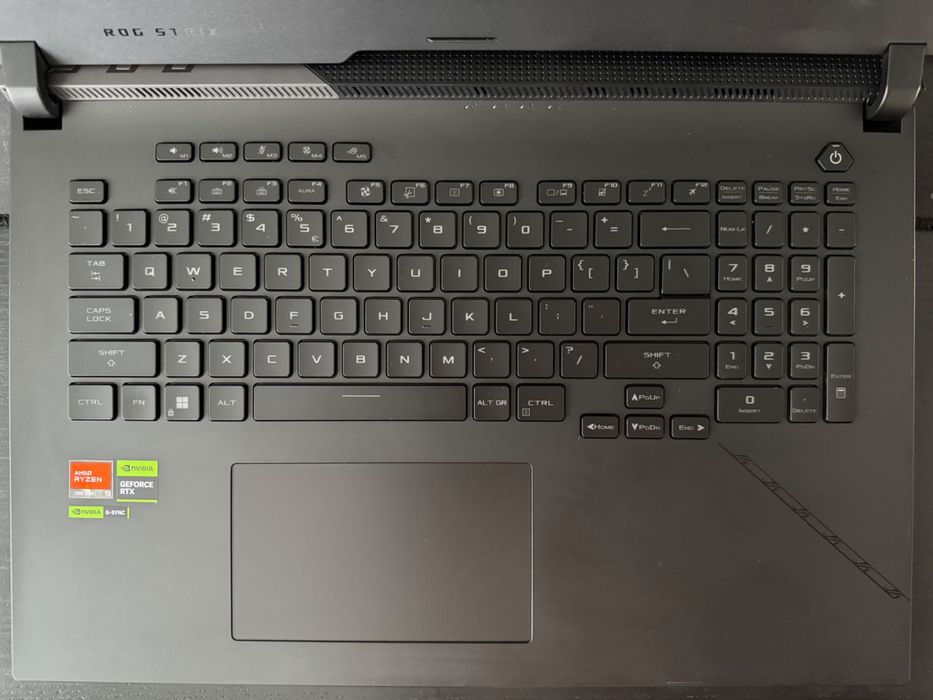 Laptop Gaming Asus Rog Strix Scar 17 RTX 4080 Ryzen 9 7945HX