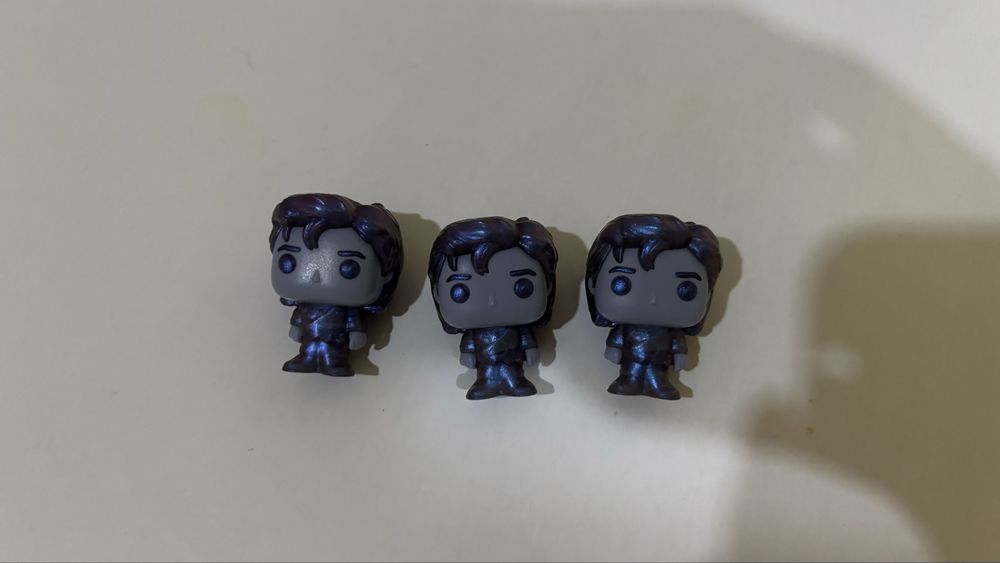 Фигурки очень странные дела