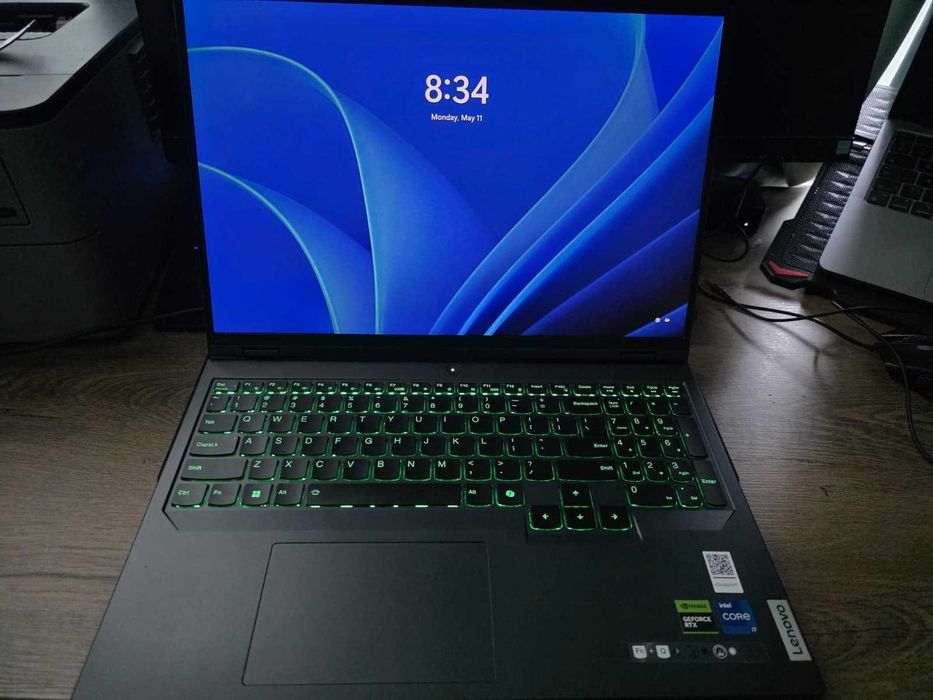Laptop Gaming - Lenovo Legion Pro 5 16IRX9, stare ca noua, foarte putin folosit.