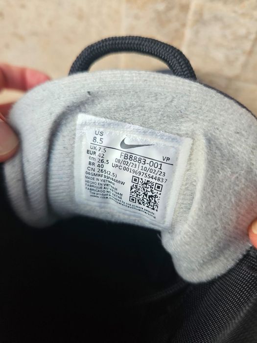 Vând adidași Nike Uptempo, mărimea 42.