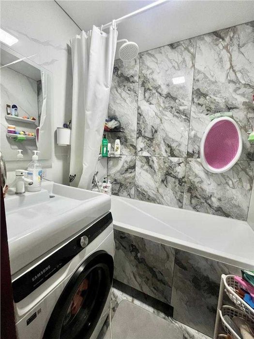 Продам 2комн ЖК БАВАРИЯ 67кв.м
