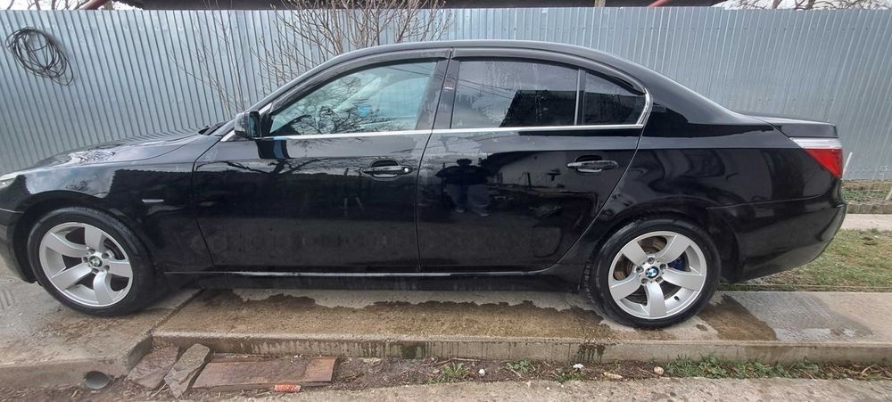 BMW Seria 5 E60 Facelift (LCI) - 523i (190 CP)