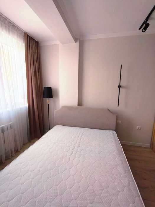 Торшер в отличном состоянии