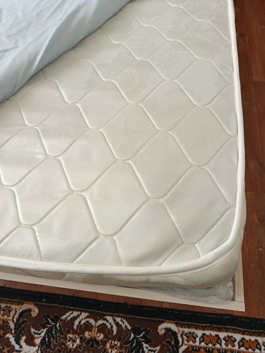 кровать двухместная