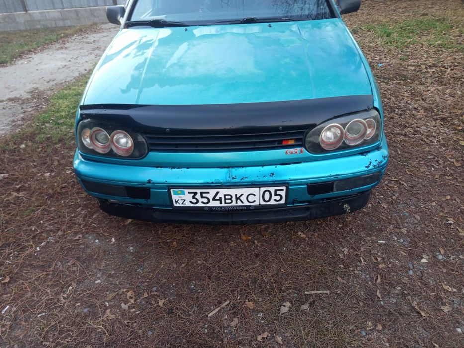 Автомобиль гольф