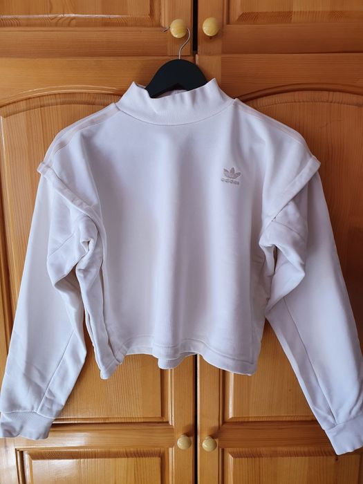 Нова блуза на Adidas