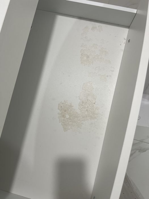 Comoda de infasat cu salteluta si cadita de baie