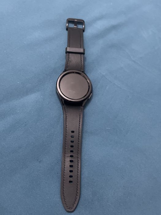 Часы самсунг черые