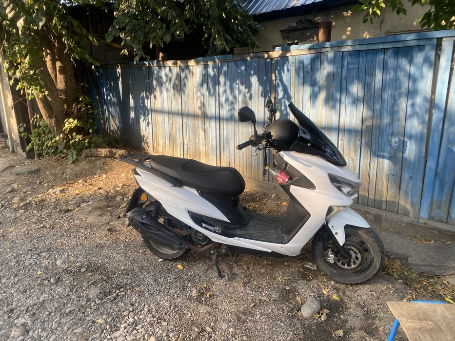 Liya maxi8 moped