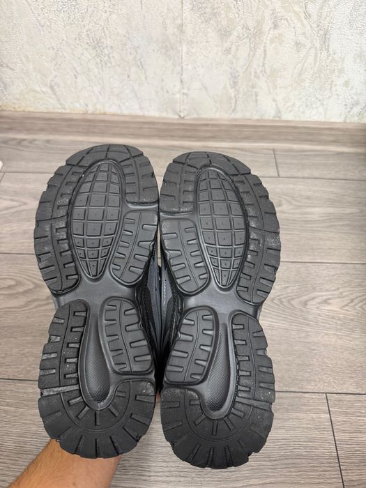 Off-White Be Right Back