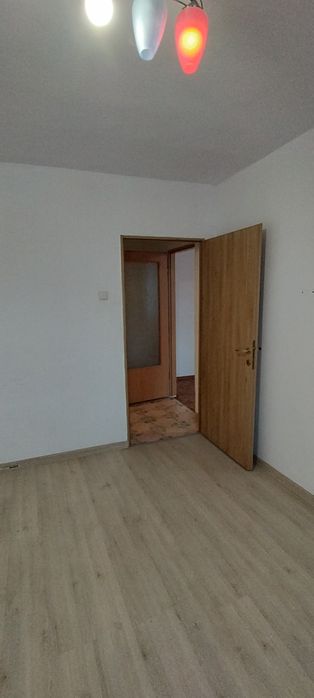 Apartament 2 camere cartier Dărmănești la etaj 3 liber