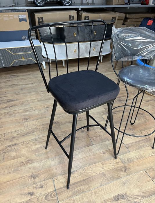 Бар столове и бар маси